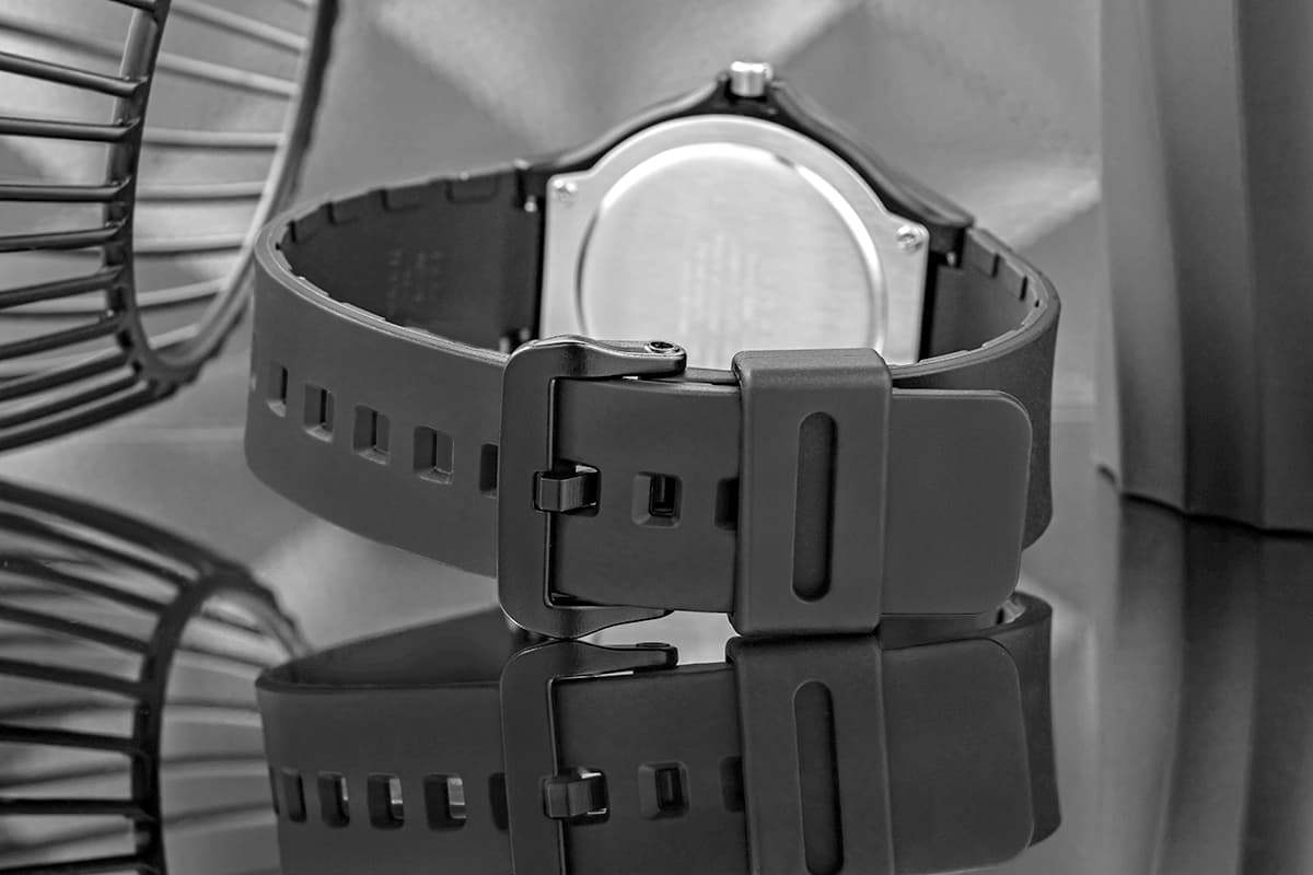 Casio MW-240-7BVDF Męski Zegarek, Wygodny Pasek, Box ⌚